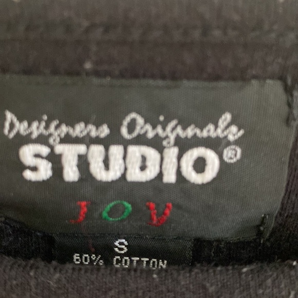 Designer Originals Skating Santa Top Size Small - Picture 2 of 4